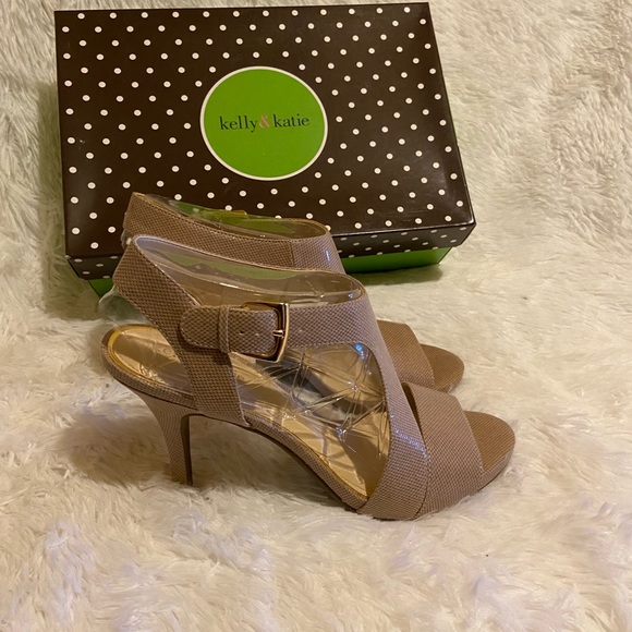 KELLY & KATIE KK Petra Sandal Heels - Picture 6 of 6